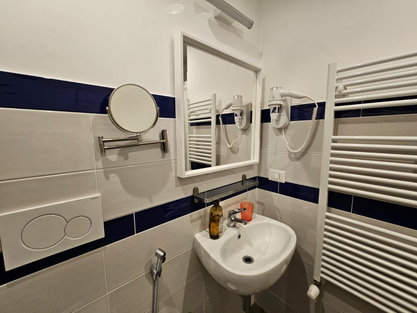 Be Your Home - Guest House Colors Civitavecchia Buitenkant foto